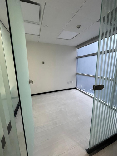 Renta Oficina, 152m2, Lomas De Chapultepec, Miguel Hidalgo