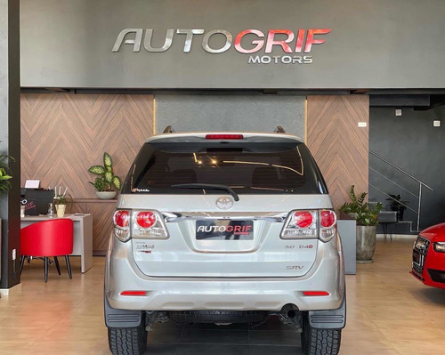 Imagem 3 de 6 de Toyota Sw4 2014 3.0 Srv 5l 4x4 Aut. 5p