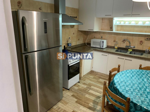 Imagen 7 de 18 de Punta Del Este Zona Brava