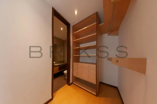 Apartamento En Venta En Los Rosales. Cod V1640
