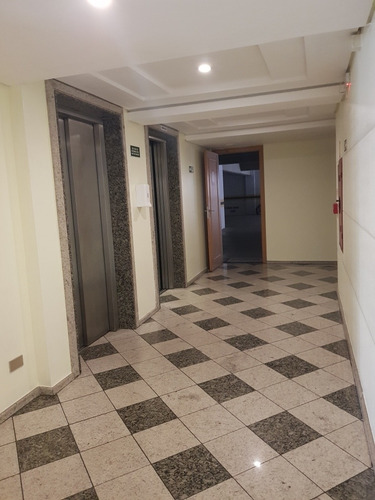 Imagem 3 de 23 de Lindo Apartamento, 3 Quartos Uma Suíte, No Cristo Rei .