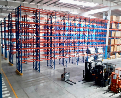 Imagen 2 de 3 de Nave De 6000m2 En Escobar