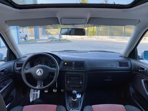 Imagen 11 de 15 de Volkswagen Golf 1999 1.8 Turbo Gti