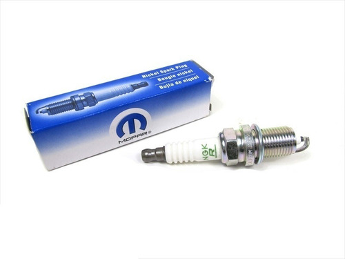 Imagen 3 de 7 de Jgo. Bujías Mopar Original Dodge Dakota 3.7 2004-2011