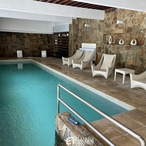 Imagen 14 de 14 de Alquiler Temporal ! Parada 18 Playa Mansa, 1 Dormitorio, Balcón, Excelentes Amenities.