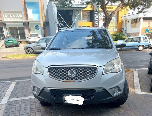 Vendo  Camioneta Ssanyong Korando Modelo 2,014 Autotomatica 