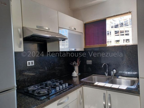 Apartamento En Venta En La Campiña 25-18032 Yf