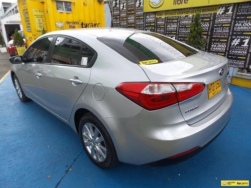Imagen 6 de 15 de Kia Cerato Pro Ex