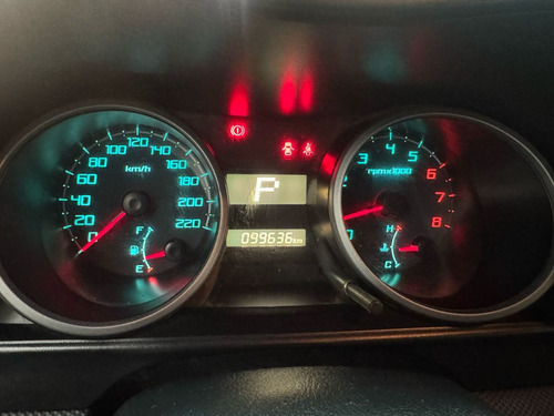 Mitsubishi Pajero TR4 2.0 4x2 Flex Aut. 5p