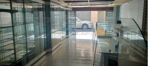 Se Vende Local Comercial Cerca Del Metro 102m2 La Hoyada 3120