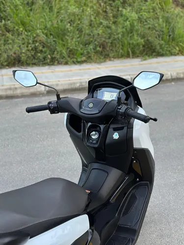 Yamaha Nmax Connected