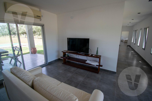 Casa En Venta - Barrio Fincas De San Vicente Sporting
