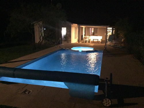 Casa En Alquiler Por Temporada De 2 Dormitorios En El Tesoro (ref: Bpv-6428)