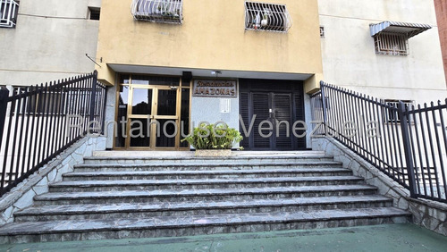 Alquiler De Apartamento Amoblado, Ubicado En Los Caobos. #25-12647 Josmary Sanjuan