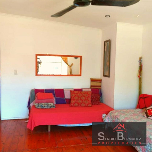 Calle 2 N° 9275/ Excelente Zona !!! 200 M De La Playa !!!