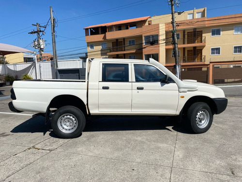 Mitsubishi L200 2.5 Gl Cab Dupla 4x4 4p