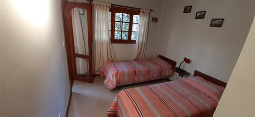 Casa De Tres Dormitorios A 300 Metros Del Mar