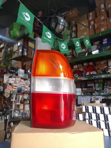 Mitsubishi L200 Tipo Tailandés Faro Trasero Tricolor 96/2001