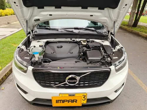 Volvo XC40 2.0 T5 Awd R-design