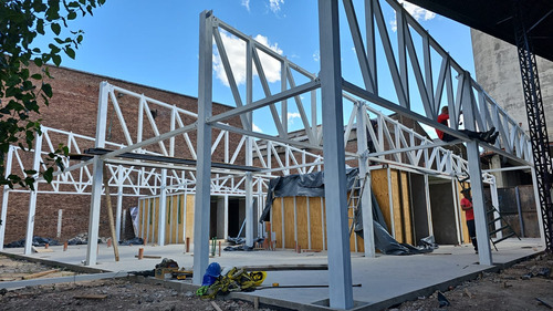 Constru Galpones Tinglados Estructuras Alma Llena X 300 Mts2