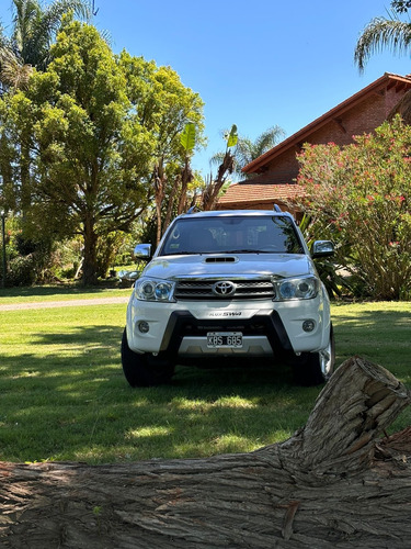 Toyota Hilux Sw4 3.0 I Srv C/cuero 4x4 (2009)