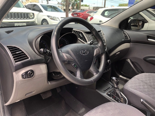 Imagem 10 de 10 de Hyundai Hb20s Premium 1.6 Flex 16v Aut. 4p