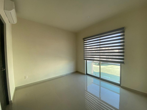 Imagen 14 de 25 de Casa En Renta De 4 Recamaras En Residencial Terramagna