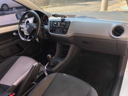 Imagen 12 de 12 de Volkswagen Up! 2018 1.0 High Up! 3 P