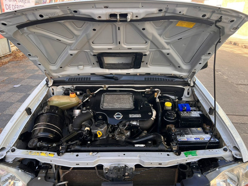 Imagen 12 de 14 de Nissan Frontier 2007 2.8 D/c 4x2 Xe