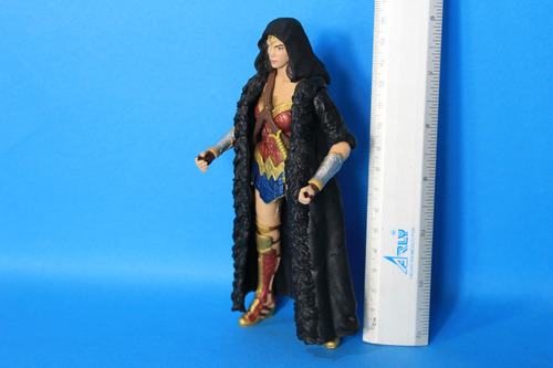 Wonder Woman Dc Comics Multiverse Ares Series (Usado)