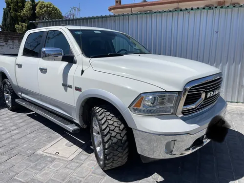 Dodge LARAMIE 5.7 Laramie Mcab 4x4 Mt
