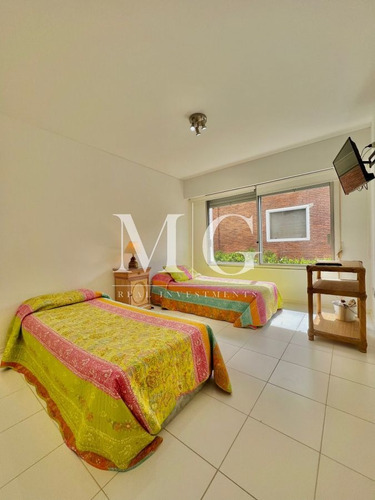 Imagen 19 de 24 de Venta Apartamento 3 Dormitorios Frente Al Mar Playa Mansa
