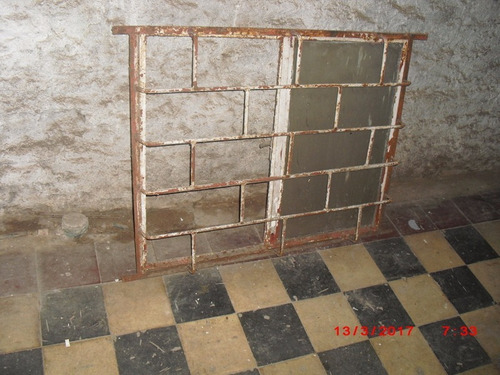 Imagen 3 de 5 de Ventana De Hierro Con Reja 100 Cm X 80 Cm Alto