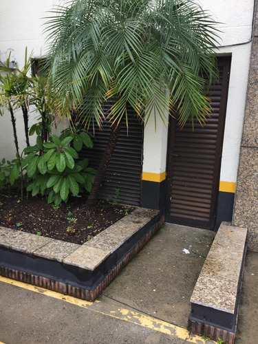 Imagem 7 de 30 de Loja 383m2 C/mezanino,estacionamento 283m2 14 Vagas,4 Banheiros,3 Condensadoras De Ar Cond,1 Copa,cozinha,refeitorio,deposito,interfone - Sl00003 - 69298079