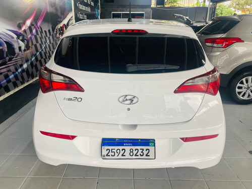 Imagem 4 de 11 de Hyundai Hb20 1.0 Unique 12v Flex 4p Manual
