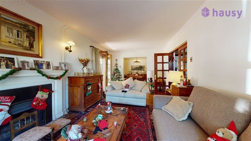 Casa En Venta De 3 Dorm. En La Reina