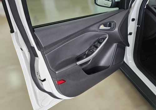 Ford Focus 2.0 Se Plus 16v Flex 4p Powershift