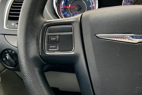 Imagen 22 de 25 de Chrysler Town | Country Minivan 5 Pts Li, Ta, Cd, Ra-17