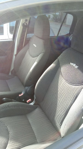 Fiat Uno 2012 1.4 Attractive Flex 3p