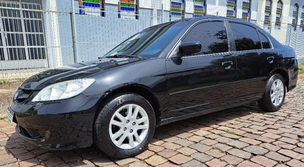 Honda Civic Sedan LX 1.7 16V 115cv Aut. 4p