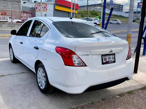 Imagen 7 de 13 de Nissan Versa 2019