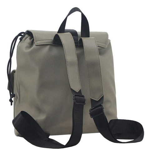 Mochila Amayra Marinera Solapa Urbana Tendencia Amplia Color Oliva C26752