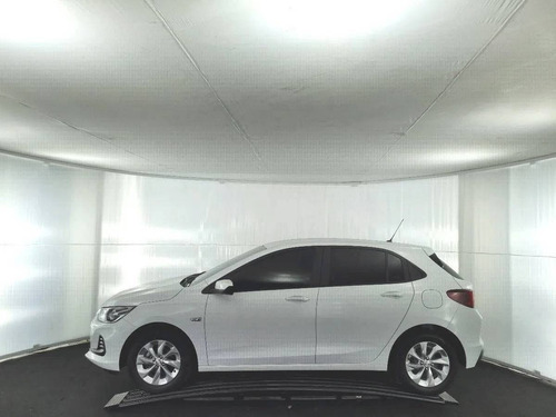 Imagem 4 de 12 de Chevrolet Onix 1.0 Flex Lt Manual