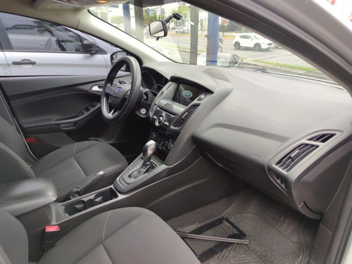 Imagen 6 de 13 de Ford Focus 2.0 Se At 2016 Credito