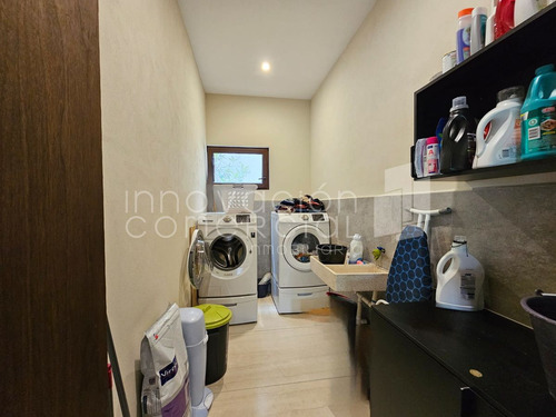 Casa En Venta En Misión San Jerónimo Con Acabados De Lujo