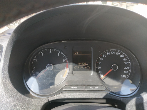 Imagen 7 de 9 de Volkswagen Polo 1.6 16v