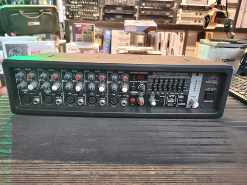 Consola Potenciada Behringer Pmp550m