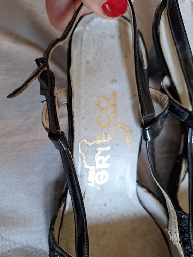 Zapatos De Fiesta Negro Y Plateado (Usado)