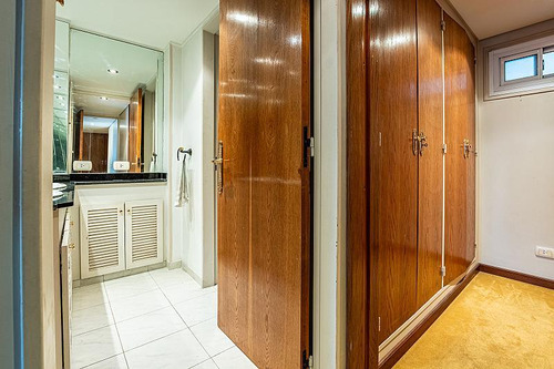 Venta Departamento 4 Ambientes Amplio Piso 2 Cocheras Flores