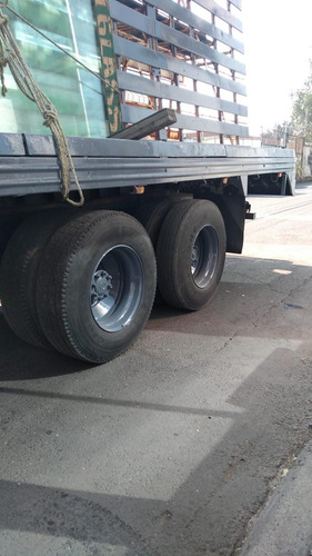 Camión Torton International 4400 22 Tons.